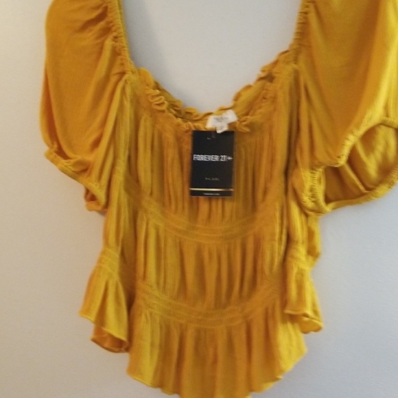 Forever 21 Tops - 🎀DONATED MAY 8 🎀Women's Top or $7 Final